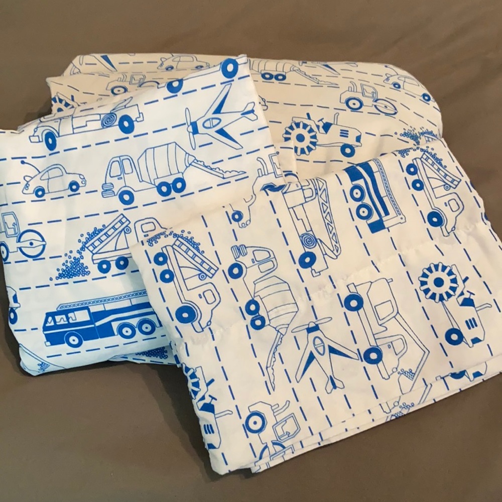 Twin bed fitted sheet set - Highway trucks themed
